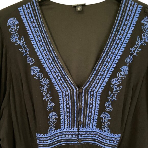 Torrid Womens Black Dress Blue Embroidery Size 5X Plus V-Neck 3/4 Sleeve Boho - Picture 2 of 6